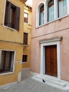 Narrow streets lead to dead ends