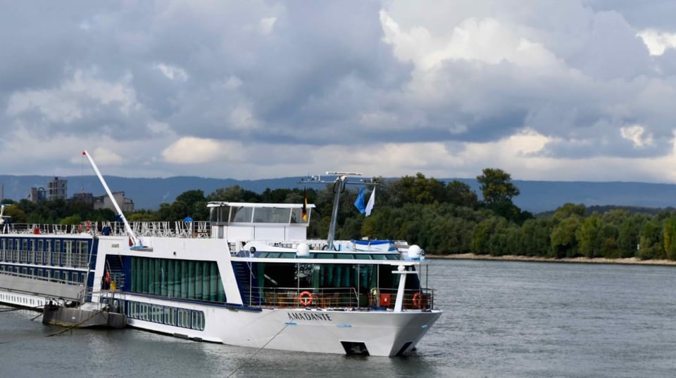 A typical day aboard a ship like the AmaDante